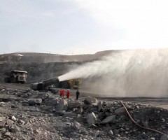 新疆神华露天大型矿区降尘